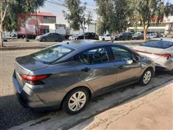 نيسان فيرسا